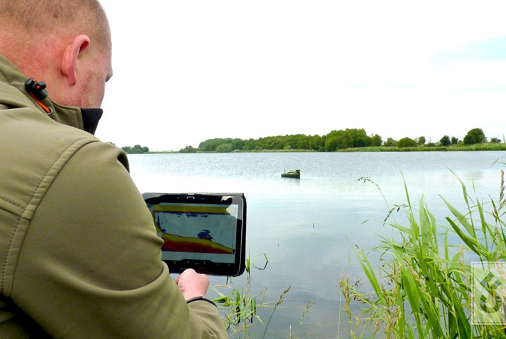 Fishfinder op je voerboot, waarom Vexilar onze favoriet is!