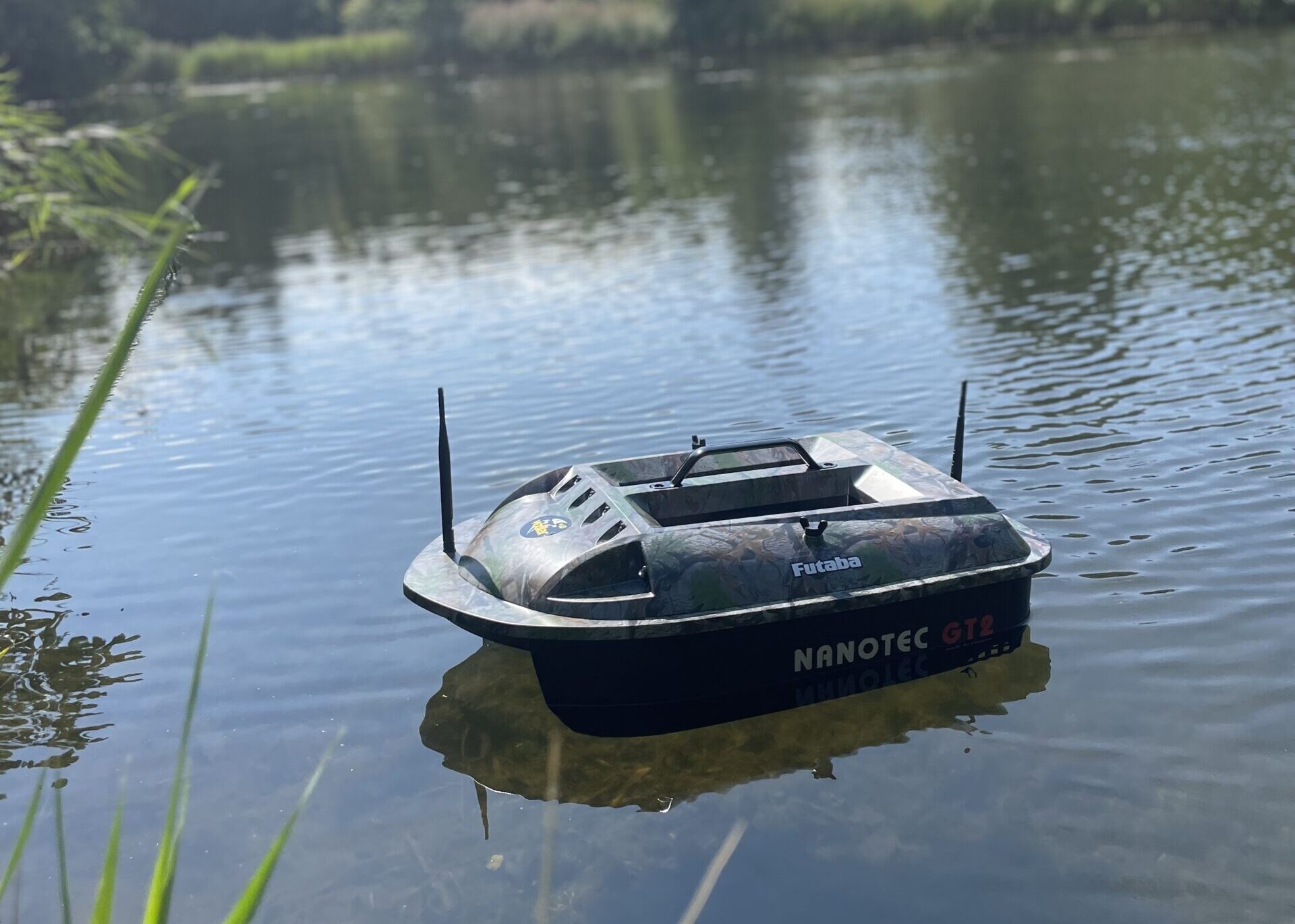 Nanotec-GT2-Camo-Voerboot